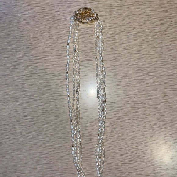 Assorted Luxury Necklaces - Picture 10 of 11